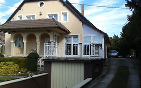 Rozsa Panzio Bed & Breakfast Balatonfured Exterior photo