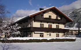 Reiserhof Bed & Breakfast Zell am Ziller Exterior photo