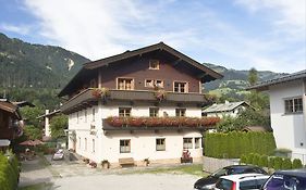 Pension Schmidinger Bed & Breakfast Kitzbuhel Exterior photo