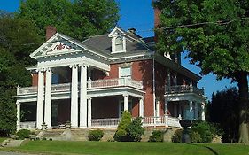 South Broadway Manor B&B - Near Fallingwater, Ohiopyle State Park, Hiking & Biking Trails Gap Scottdale Exterior photo