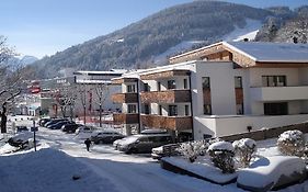 Appartement Living Schoenwies Including Indoorpool, Sauna And Icerink Next To Us At Leisure Center Zell Am See Exterior photo