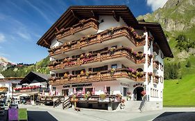 Wellnesshotel Engadin Samnaun Exterior photo