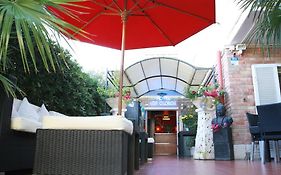 Hotel Los Globos Sitges Exterior photo