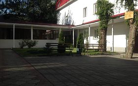 Fiveseasons Hostel Almaty Exterior photo