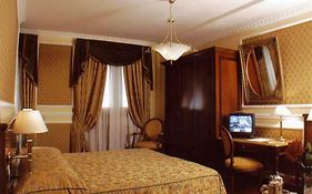 Champagne Garden Hotel Rome Room photo