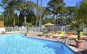 Camping Le Clos Des Pins Hotel Longeville-sur-Mer Exterior photo