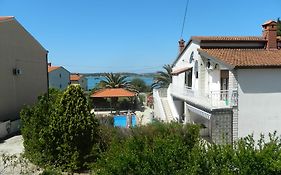 Apartments Vila Palma Medulin Exterior photo