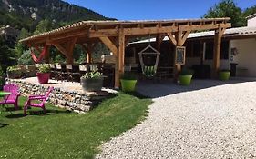 Camping Calme Et Nature Hotel Castellane Exterior photo