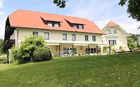 Landhaus Strussnighof Hotel Portschach am Woerthersee Exterior photo