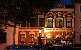 Hotel Excellent Kromeriz Exterior photo