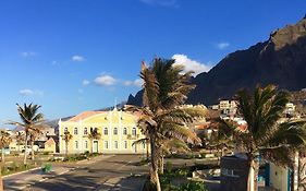 Hotel Bluebell Ponta Do Sol Exterior photo