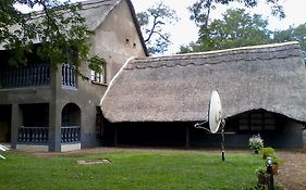 Mopani Lodge Victoria Falls Exterior photo