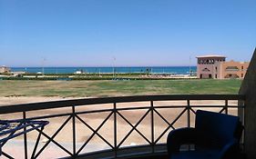 One Bedroom Chalet At Porto South Beach Royal Sea View Families Only Ain Sukhna Exterior photo