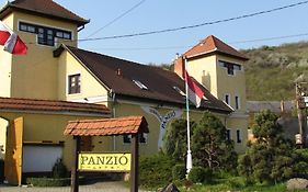 Torkolat Panzio Bed & Breakfast Tokaj Exterior photo