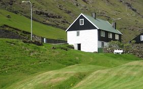 Idyllic House Near River And Ocean Villa Leynar Exterior photo