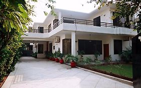 Bella Cottage Guest House Islamabad Exterior photo