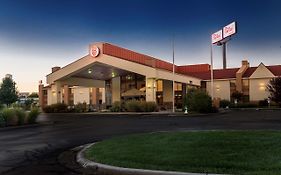 Red Roof Inn & Suites Cincinnati North-Mason Exterior photo