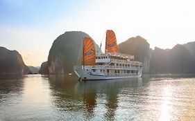 Unicharm Cruise Hotel Ha Long Exterior photo