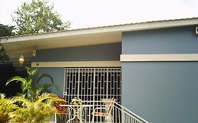 Shammah'S Bed & Breakfast Hotel Diego Martin Exterior photo