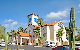 Baymont By Wyndham Tucson Airport Hotel Exterior photo