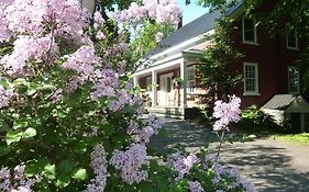 Le Passe-Partout Bed & Breakfast Cowansville Exterior photo