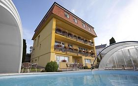 Pension Primus Hotel Beroun  Exterior photo