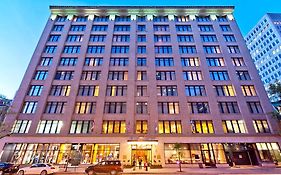 Le Square Phillips Hotel & Suites Montreal Exterior photo