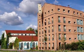 Albergo Hotel Schoenefeld Exterior photo