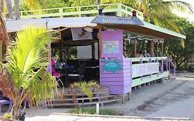 Beef Island Guest House Exterior photo