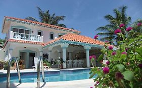 Brisas Doradas Bed & Breakfast Cabarete Exterior photo