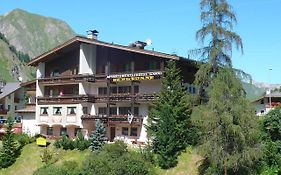 Hotel Garni Bergsonne Samnaun Exterior photo