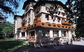 Hotel Des Geneys Bardonecchia Exterior photo