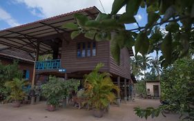 Chansor Community Homestay 6 Phumi Trach Pok Exterior photo