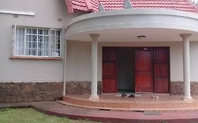 Rhino Rest Camp Bed & Breakfast Lobamba Exterior photo