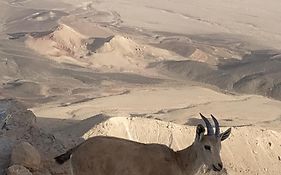 Desert Peace Hotel Mitzpe Ramon Exterior photo