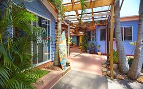 Ozzie Pozzie Backpackers - Port Macquarie Yha Hostel Exterior photo