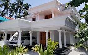 Luxury Villas Of Guruvayur Exterior photo