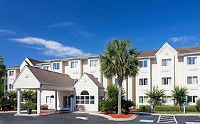 Microtel Inn & Suites By Wyndham Brunswick Exterior photo