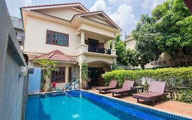 Pension Lodge Siem Reap Exterior photo