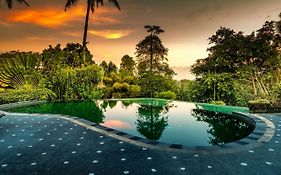 Tanah Merah Art Resort Ubud  Exterior photo