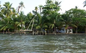 Cheenavala Fishing Homestay Kochi Exterior photo