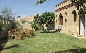 Habu Dome Villla Villa Luxor Exterior photo