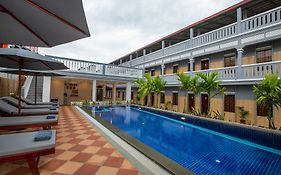 Botoum Hostel Siem Reap Exterior photo