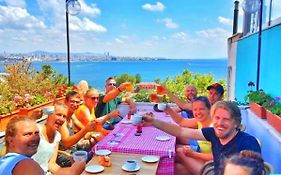 Cheers Vintage Hostel Istanbul Exterior photo