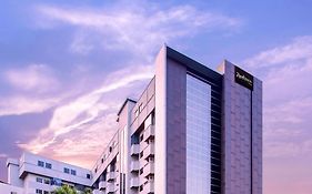 Radisson Medan Hotel Exterior photo