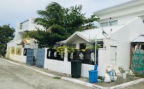 House For Rent Iloilo Arevalo Villa Exterior photo