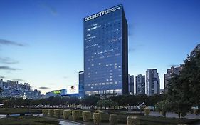 Doubletree By Hilton Shenzhen Longhua: Central Location Near Metro & Attractions Hotel Exterior photo