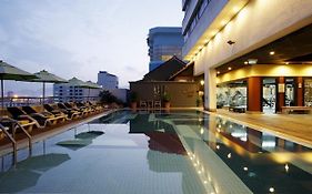 Centara Hotel Hat Yai Exterior photo