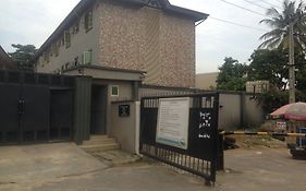 De Lawrence Court & Suites Ikeja Exterior photo