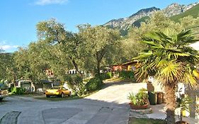 Aquacamp Hotel Brenzone sul Garda Exterior photo